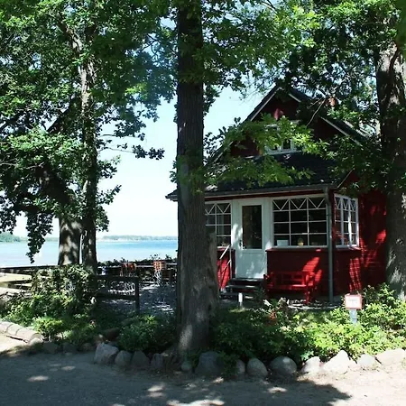 Spacious In With Sauna Feriehus *